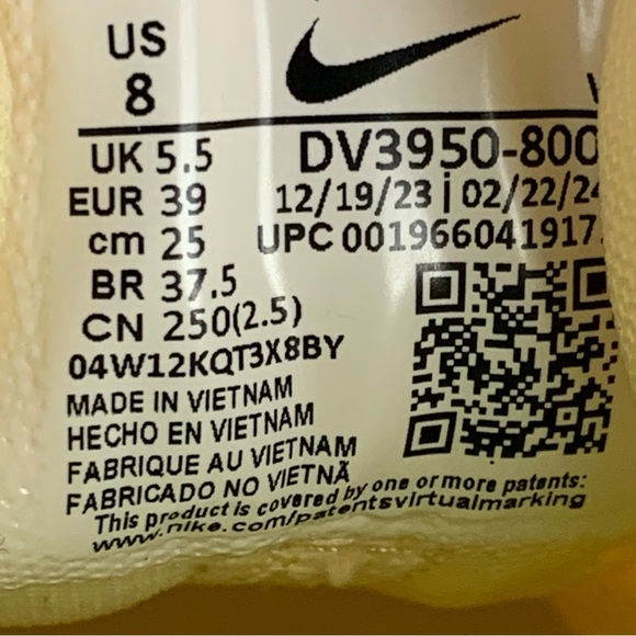 Nike Free Metcon 5 Training Shoes - Picture 13 of 16